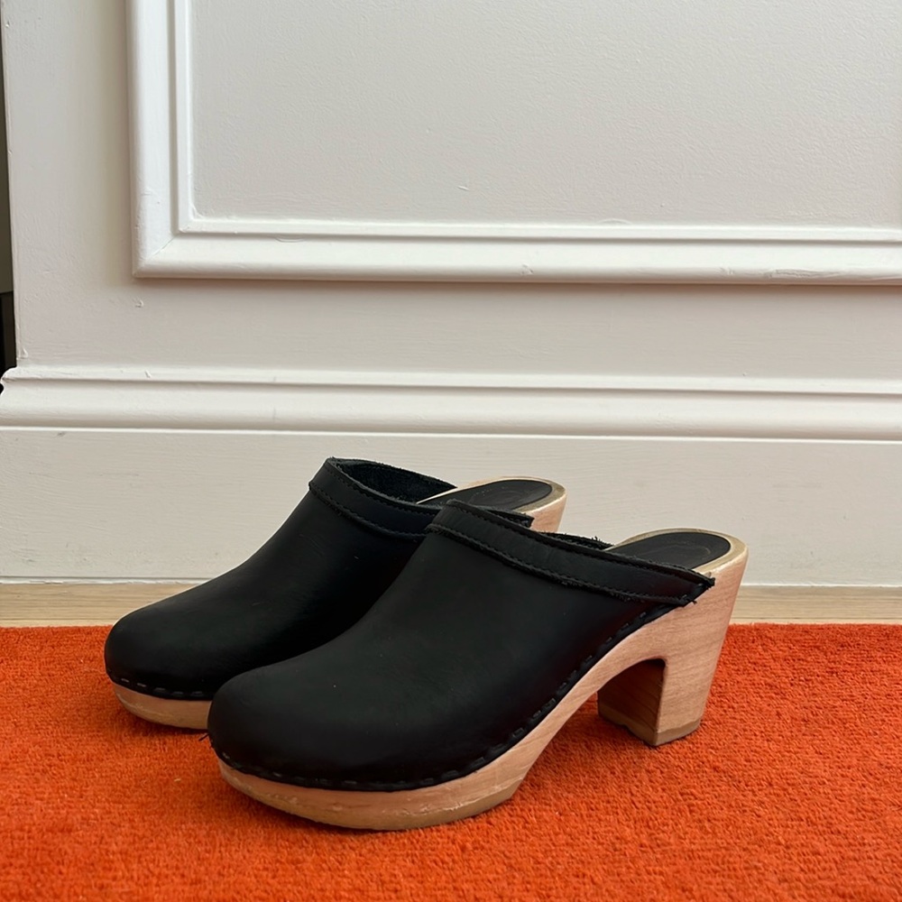 No. 6 Old School Clog on High Heel in Black Size IT 37 = US 7.5